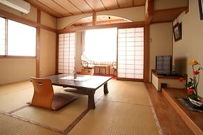 Tsukasaya Ryokan