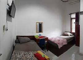 Losmen Ibu Hj. Tarjo