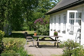 Holmehuset Bed & Breakfast - Gårdhotel