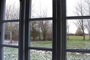 Holmehuset Bed & Breakfast - Gårdhotel