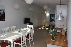 Holmehuset Bed & Breakfast - Gårdhotel