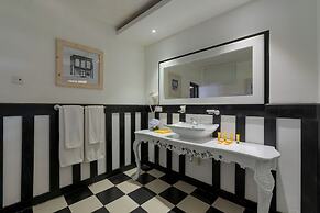 Oliphant Boutique Villa by Amaya