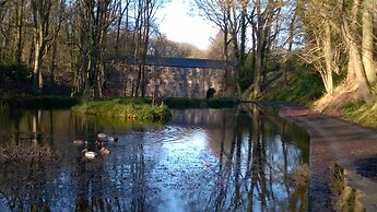 Hewenden Mill Holiday Homes