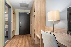 Akeah Verdi Budapest