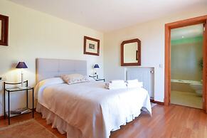 Villa with incredible sea views and pool