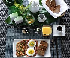 Secret Harbour Boutique Hotel and Marina