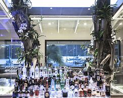 Secret Harbour Boutique Hotel and Marina