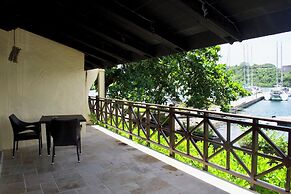 Secret Harbour Boutique Hotel and Marina