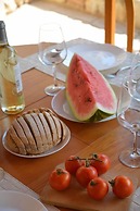 Sineu Mallorcan Renovated Holiday House