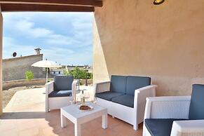 Sineu Mallorcan Renovated Holiday House