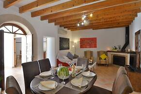 Mallorca Town House with pool