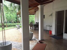 Graten Tea Garden Holiday Bungalow