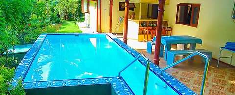 Graten Tea Garden Holiday Bungalow