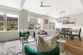 Modern Condos in California Building by Hosteeva