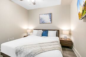 Modern Condos in California Building by Hosteeva