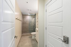 Modern Condos in California Building by Hosteeva