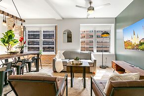 Modern Condos in California Building by Hosteeva