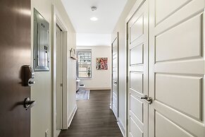 Modern Condos in California Building by Hosteeva