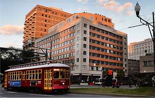 Modern Condos in California Building by Hosteeva