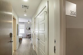 Modern Condos in California Building by Hosteeva