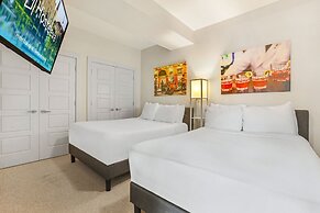 Modern Condos in California Building by Hosteeva