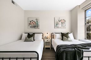 Modern Condos in California Building by Hosteeva