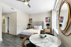 Modern Condos in California Building by Hosteeva