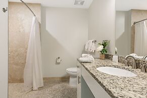 Modern Condos in California Building by Hosteeva