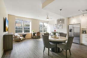 Modern Condos in California Building by Hosteeva