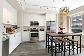 Modern Condos in California Building by Hosteeva