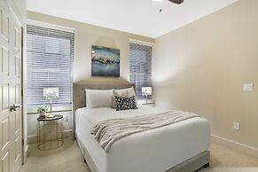 Modern Condos in California Building by Hosteeva