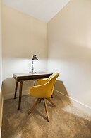 Modern Condos in California Building by Hosteeva