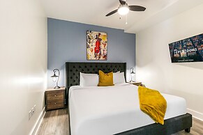 Modern Condos in California Building by Hosteeva