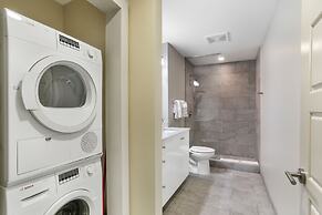 Modern Condos in California Building by Hosteeva