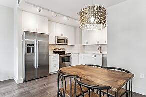 Modern Condos in California Building by Hosteeva