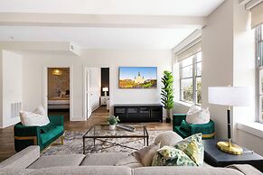 Modern Condos in California Building by Hosteeva