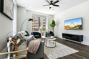 Modern Condos in California Building by Hosteeva