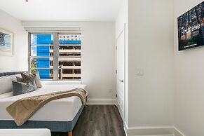 Modern Condos in California Building by Hosteeva