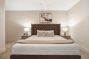 Modern Condos in California Building by Hosteeva