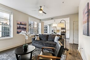 Modern Condos in California Building by Hosteeva