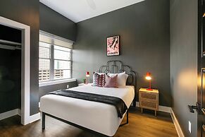 Modern Condos in California Building by Hosteeva