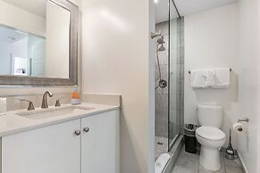 Modern Condos in California Building by Hosteeva