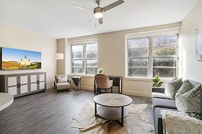 Modern Condos in California Building by Hosteeva