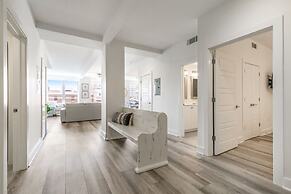 Modern Condos in California Building by Hosteeva