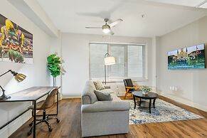 Modern Condos in California Building by Hosteeva