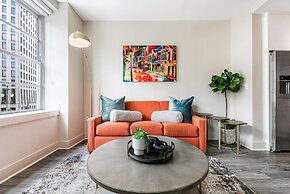 Modern Condos in California Building by Hosteeva