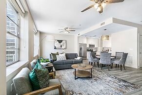 Modern Condos in California Building by Hosteeva