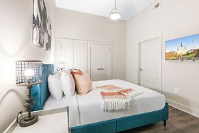 Modern Condos in California Building by Hosteeva