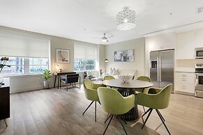 Modern Condos in California Building by Hosteeva