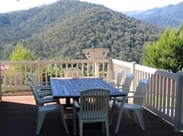 Alpine Stag Lodge House